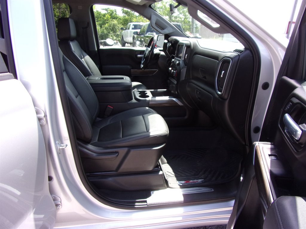 2021 Chevrolet Silverado 1500 RST - Photo 18