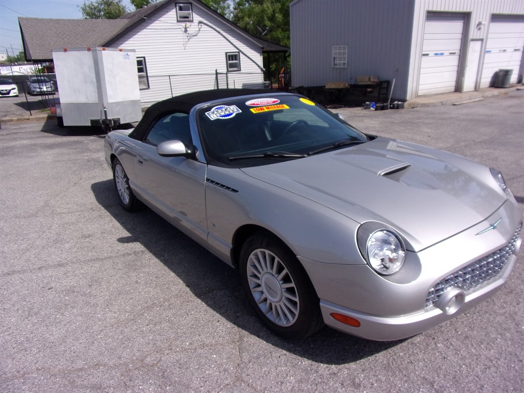2004 Ford Thunderbird Deluxe - Photo 12