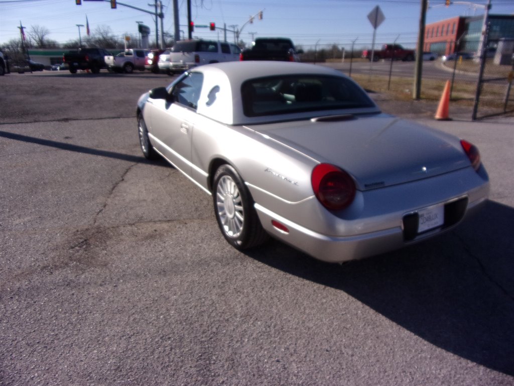 2004 Ford Thunderbird Deluxe - Photo 9